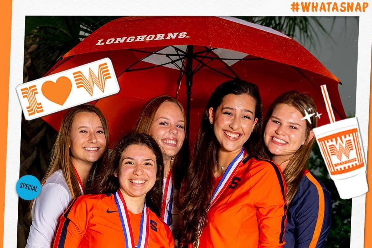PHOTO GALLERY: Houston Volleyball Photoshoot #Whatasnap