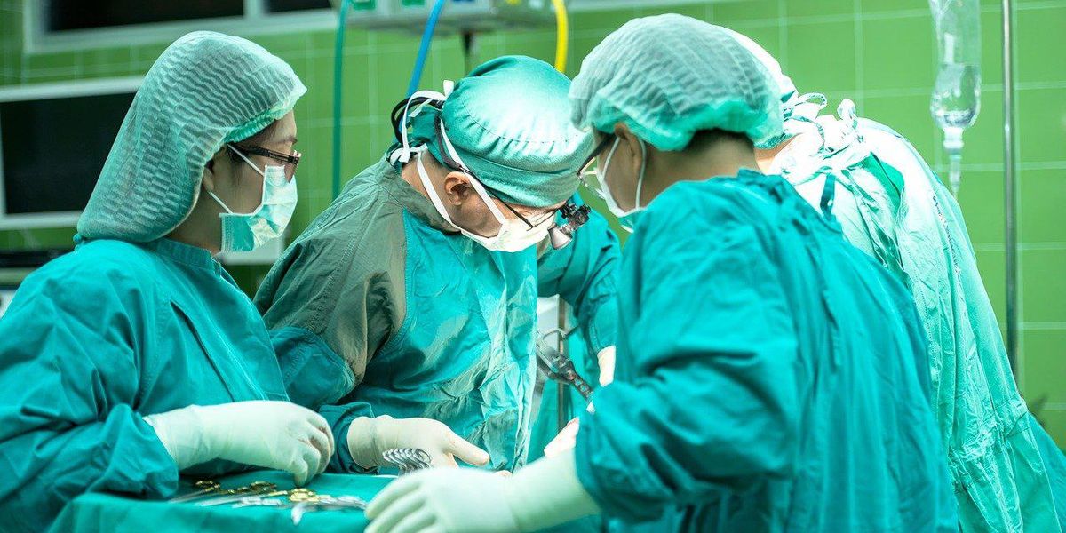 Medical Professionals Describe The Most Difficult Patients They've Ever Treated