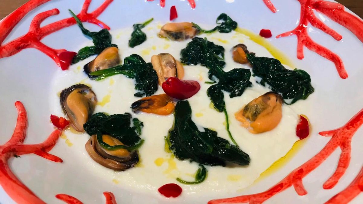 Cuciniamo insieme: crema di mozzarella con cozze e spinacini