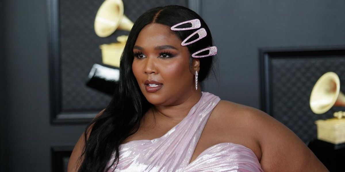 Watch Lizzo Correct a Paparazzo Who Misgendered Demi Lovato