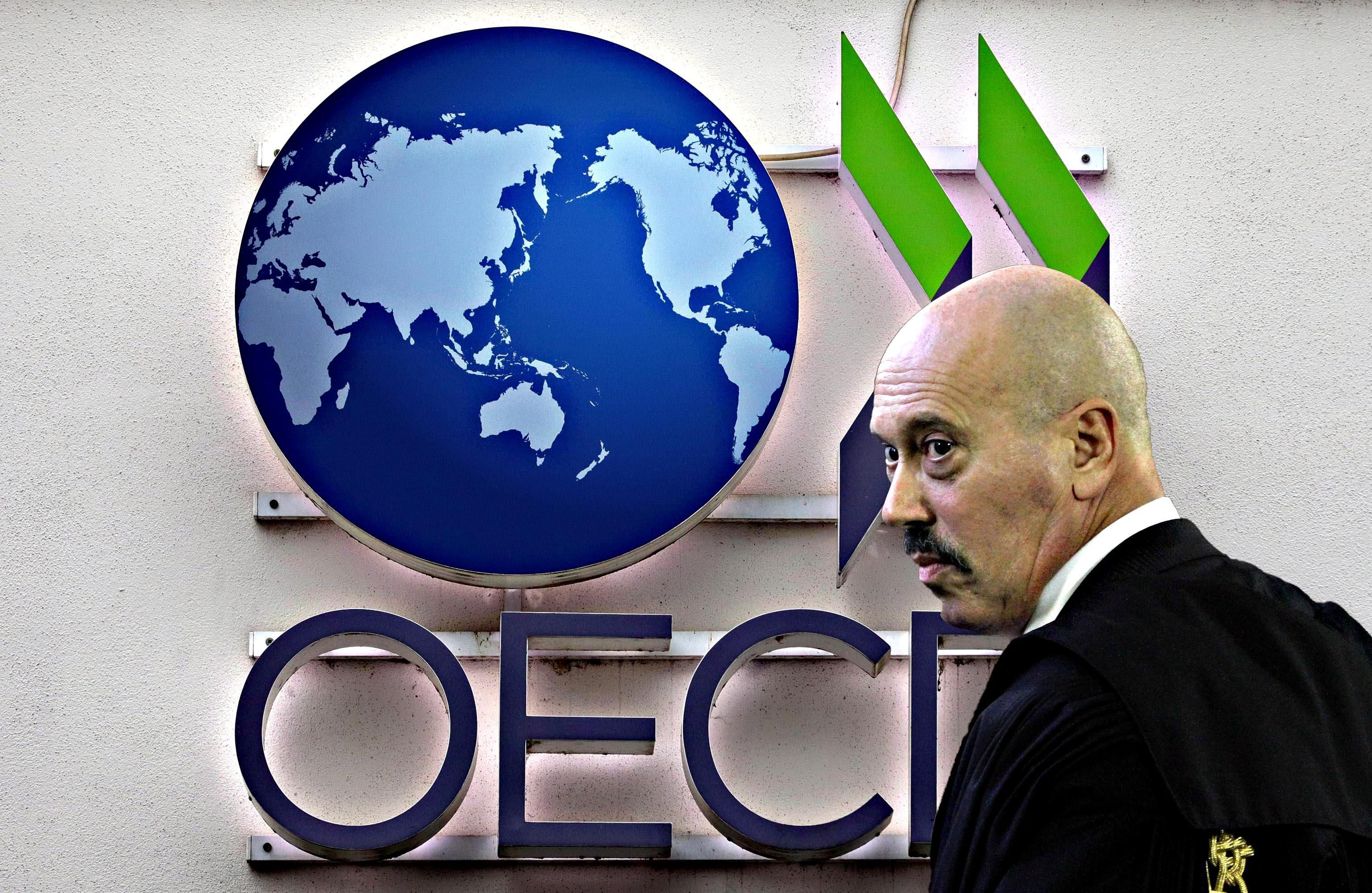 de pasquale eni ocse