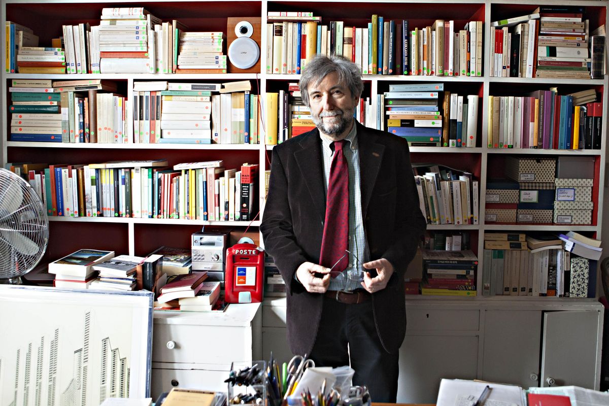 Il «Corriere» alla Meloni: per ripulirti mena i fasci