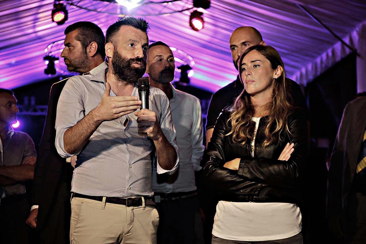 Pure i renziani mollano Zan. «Via il reato di opinione e i riferimenti al gender»