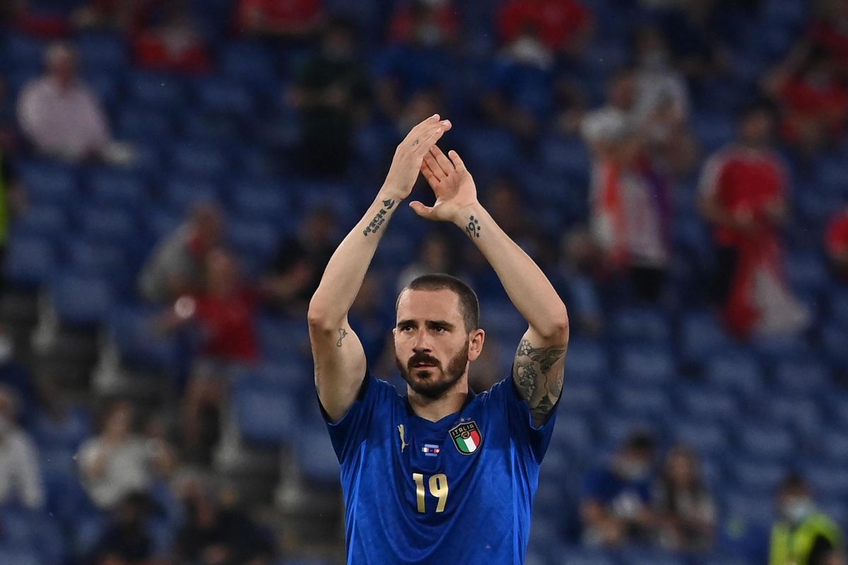 Giallo sull’Italia in ginocchio. Bonucci prende tempo: «Si decide dopo la riunione»