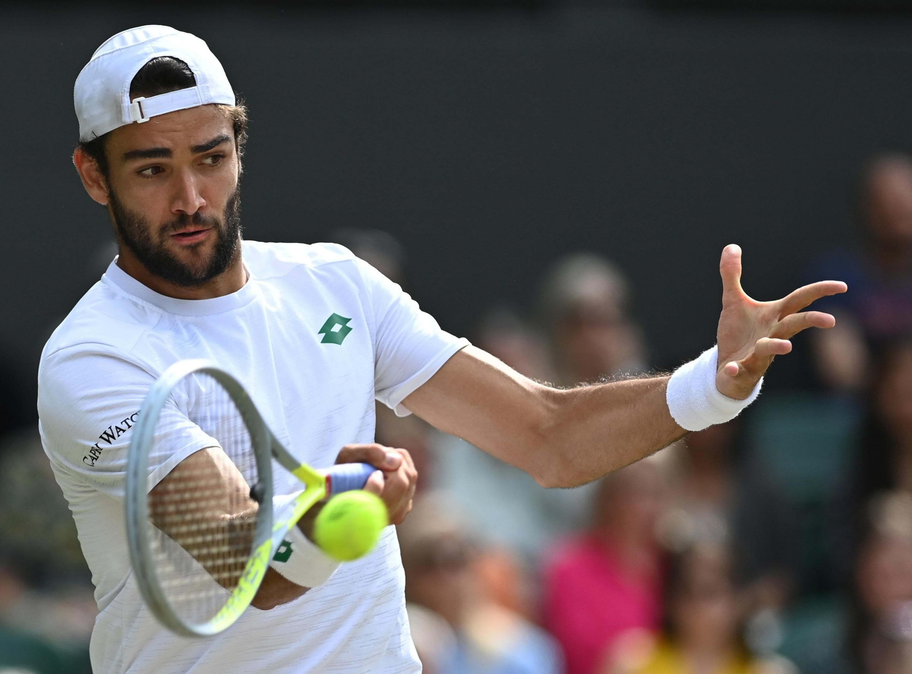 Berrettini lotta, Djokovic è un alieno