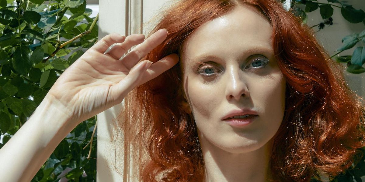 Karen Elson Lives up to Her Legend Status