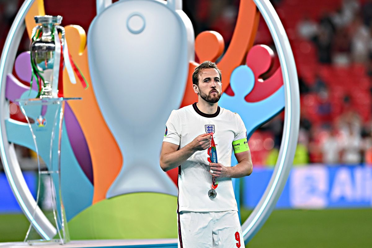 Fischi all’inno e medaglia rifiutata. Come sono poco british gli inglesi