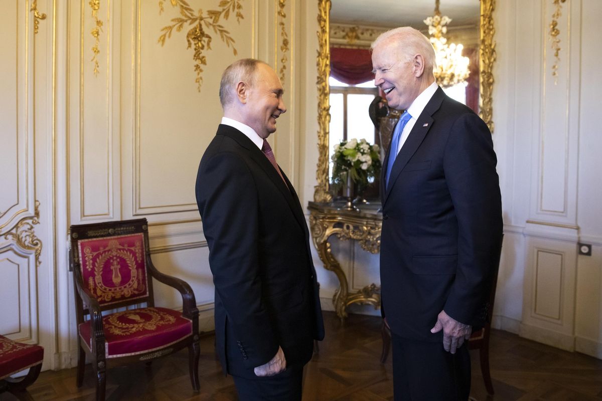 Gli hacker guastano l’idillio tra Biden e Putin