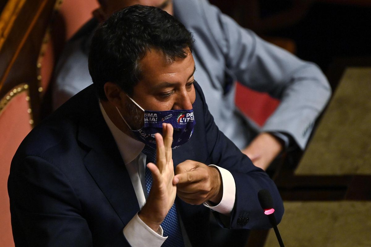 In Senato subito bagarre sulla legge bavaglio