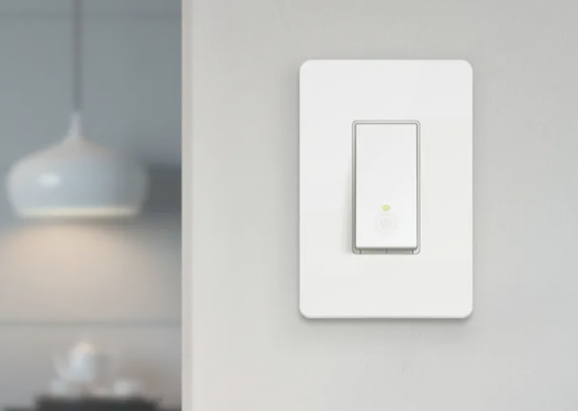 Help! Smart switch receives power but not sending it to outlet or light.  Kasa ks200 (similar to hs200) : r/electrical