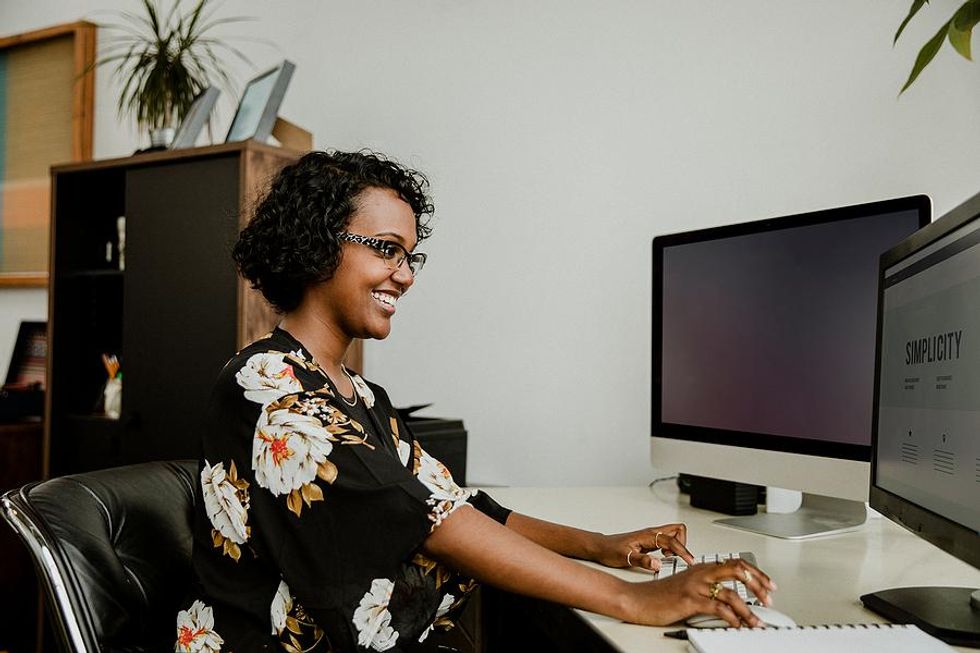 Woman with a data entry job that requires no experience works from home