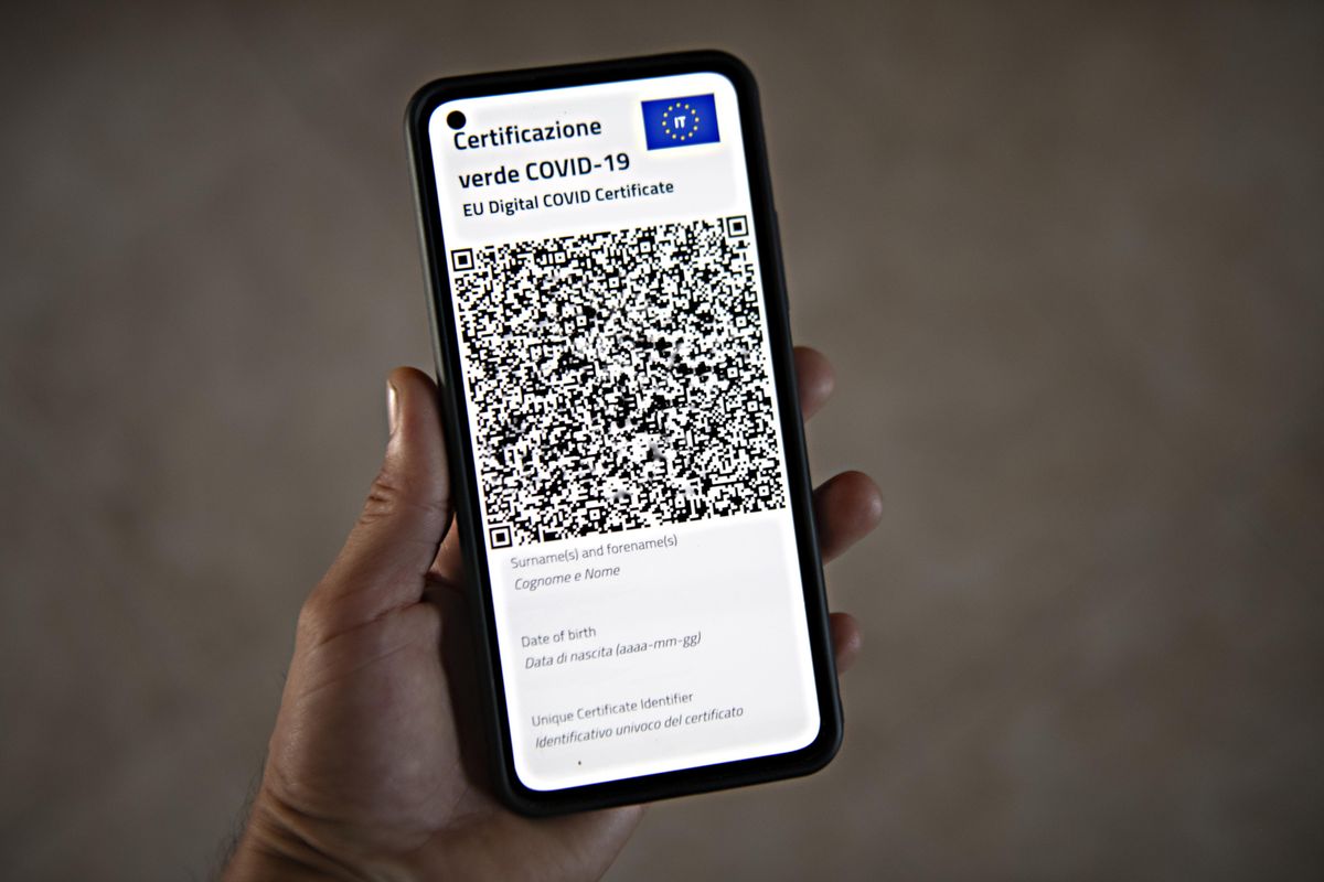 Chi non ha il green pass finisce in libertà vigilata