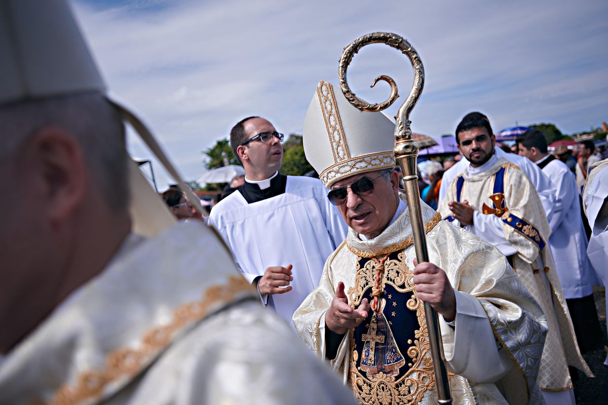 becciu cardinale soldi ozieri fondi giustizia vaticano