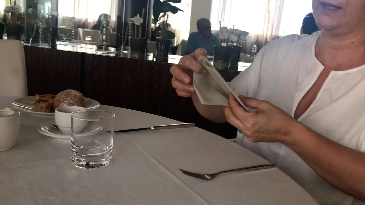 Le pillole di galateo di Petra e Carlo: apparecchiatura per la colazione