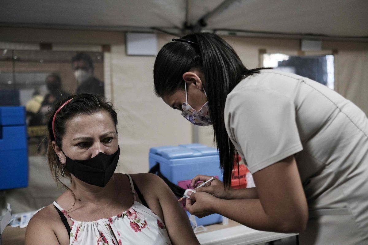 Salvate i vaccini dal delirio di onnipotenza