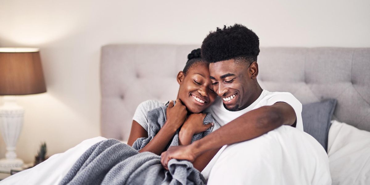 6 Genuine Signs You're Making An Emotional Connection With Your Sex Partner