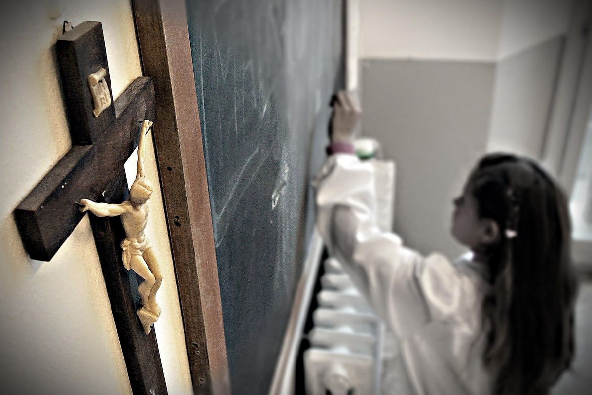 crocifisso scuola