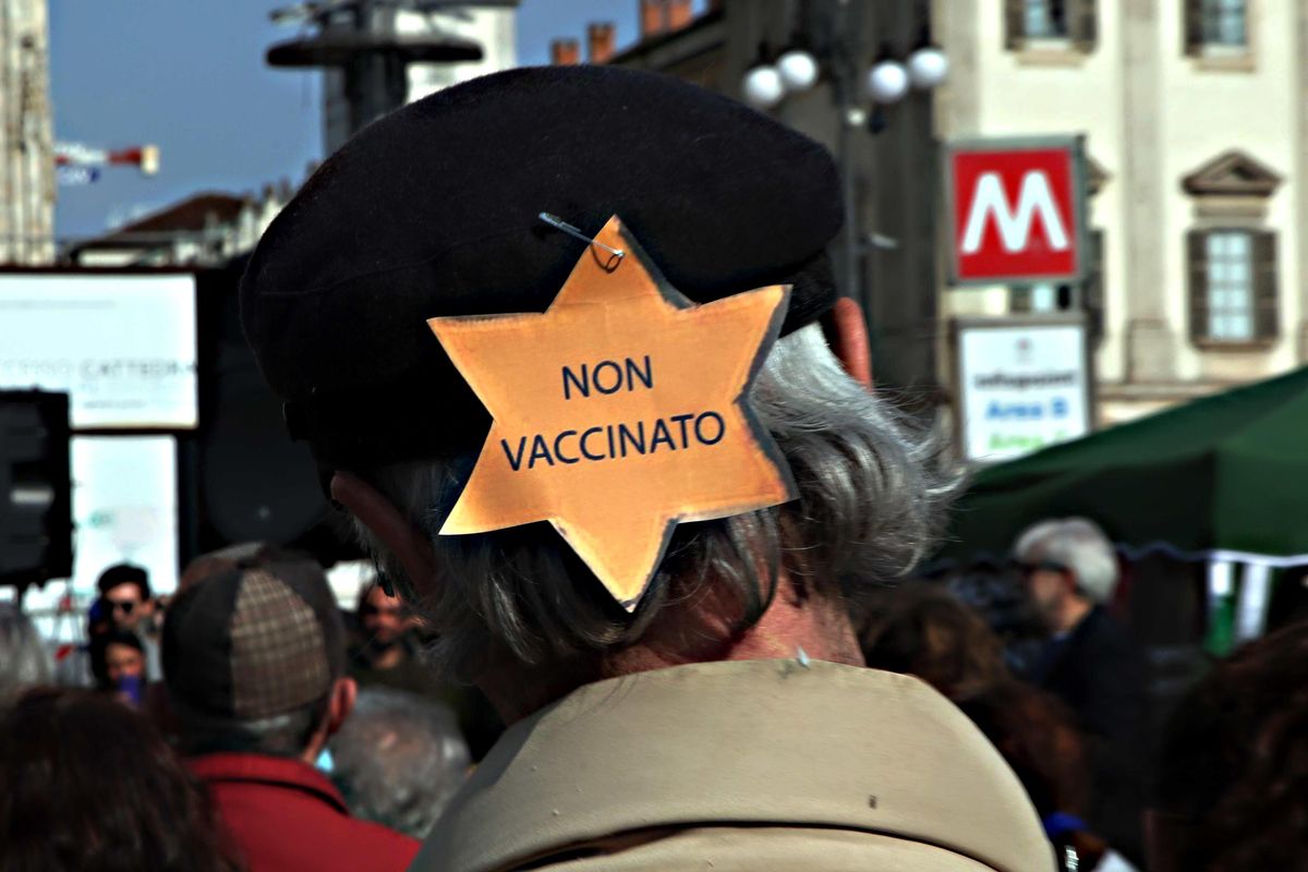 No alla lettera scarlatta sui dubbiosi