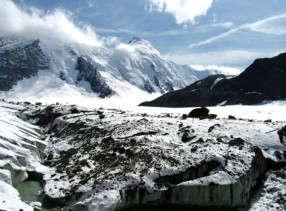 In Switzerland Melting Glaciers Reveal Buried Treasures Worldcrunch