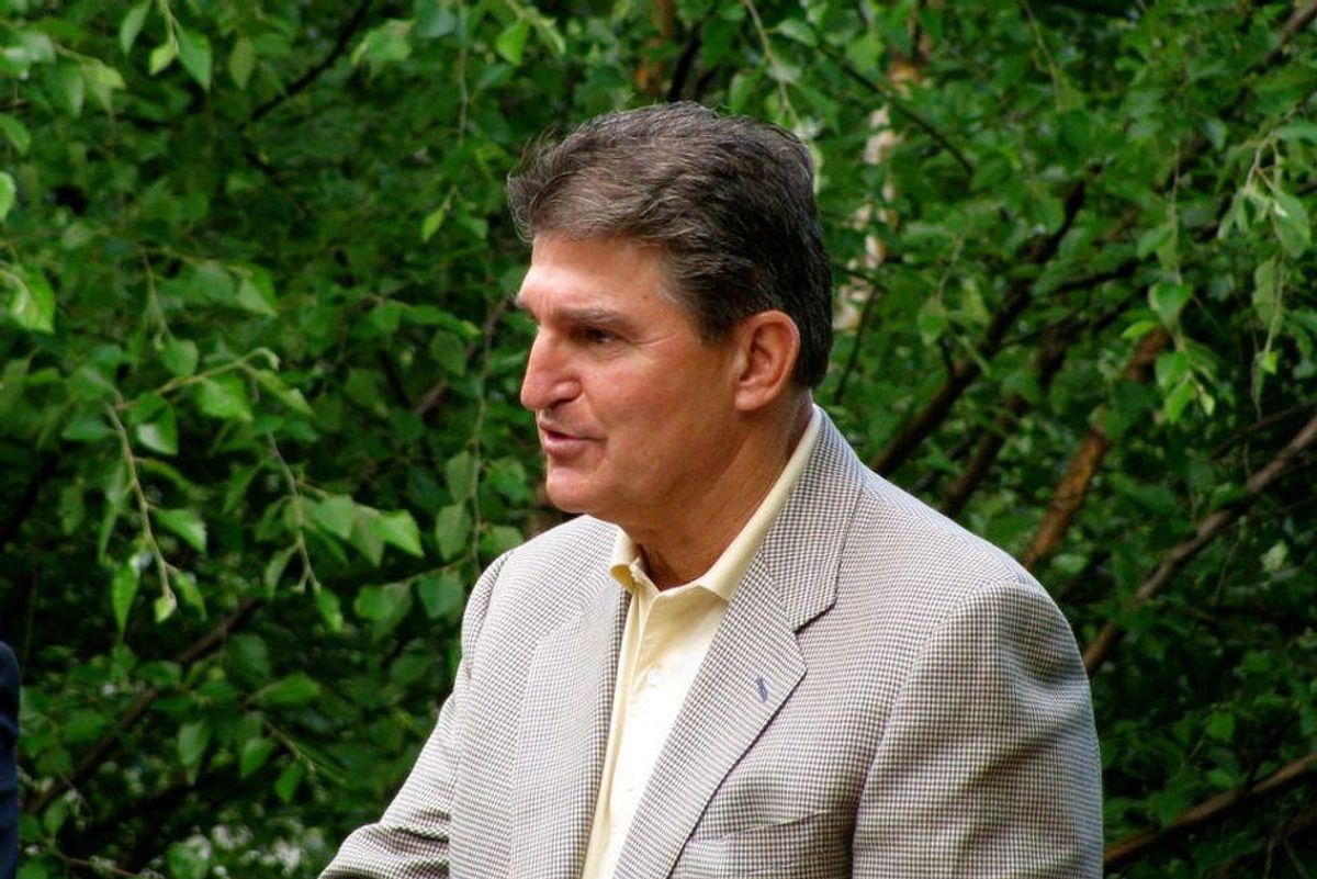 Joe Manchin And Republican Friend Sign Letter Supporting The Terrible Hyde Amendment