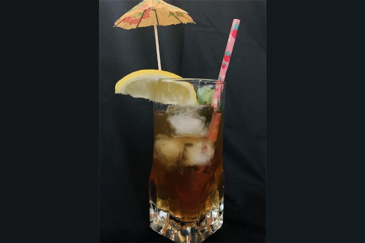 Welcome to Wonkette Happy Hour, With This Week's Special, The Singapore Sling!