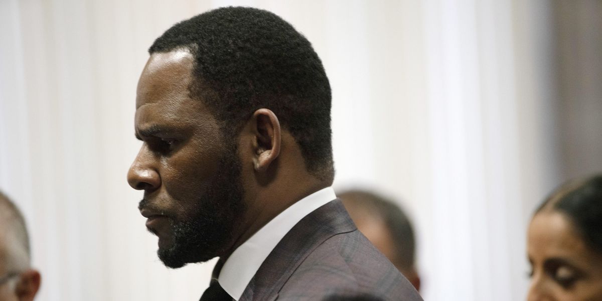 R. Kelly Accused of Abusing Teenage Boy