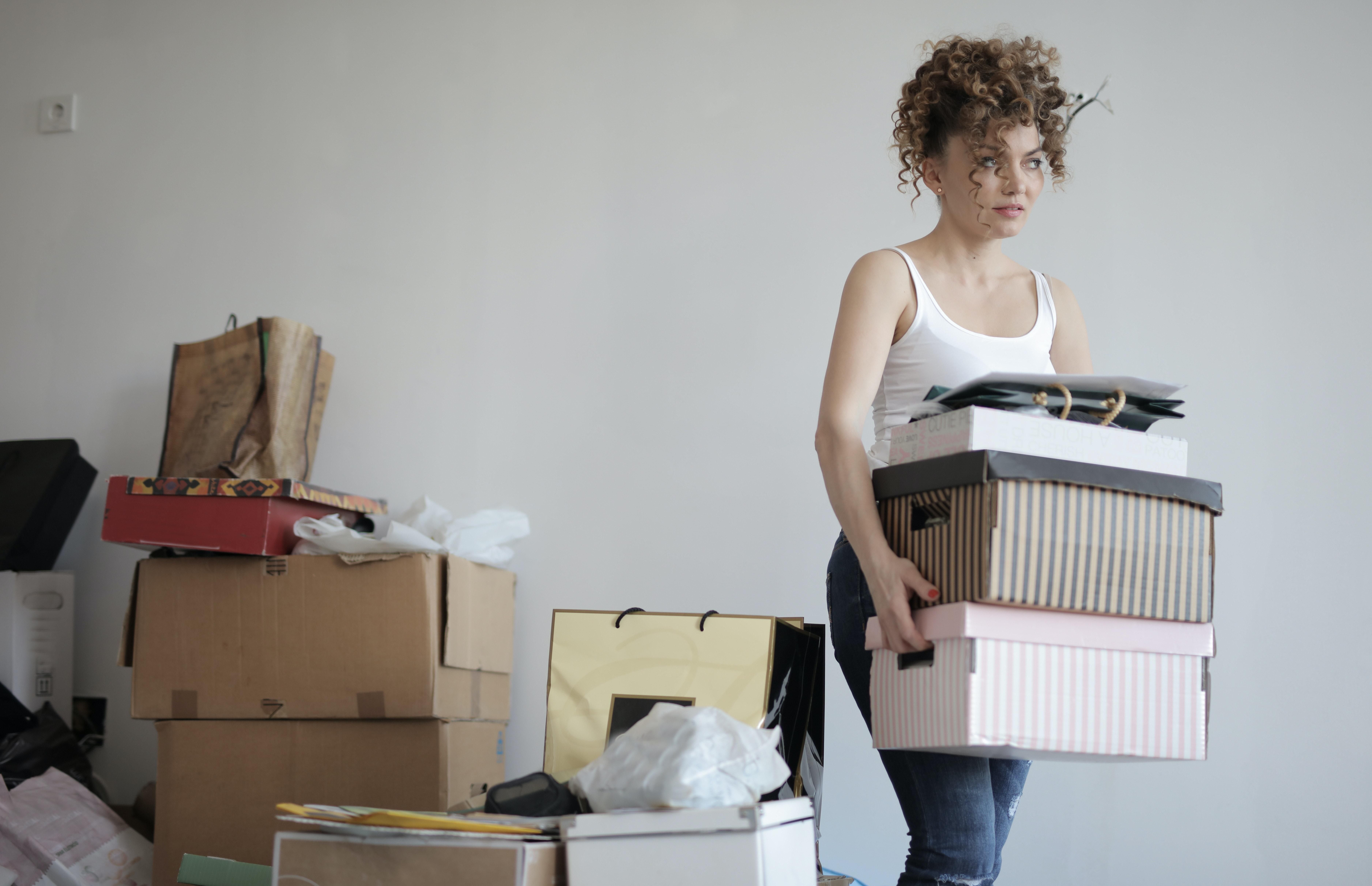 3 Reasons Decluttering Your Life Should Be On Your Summer Bucket List