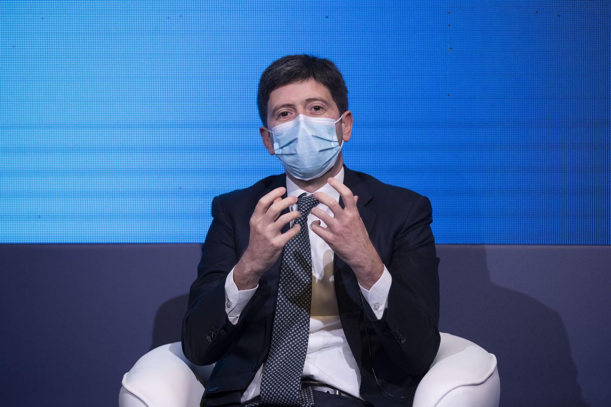 Trasporti e scuola. Slitta a settembre la linea dura sulla carta verde