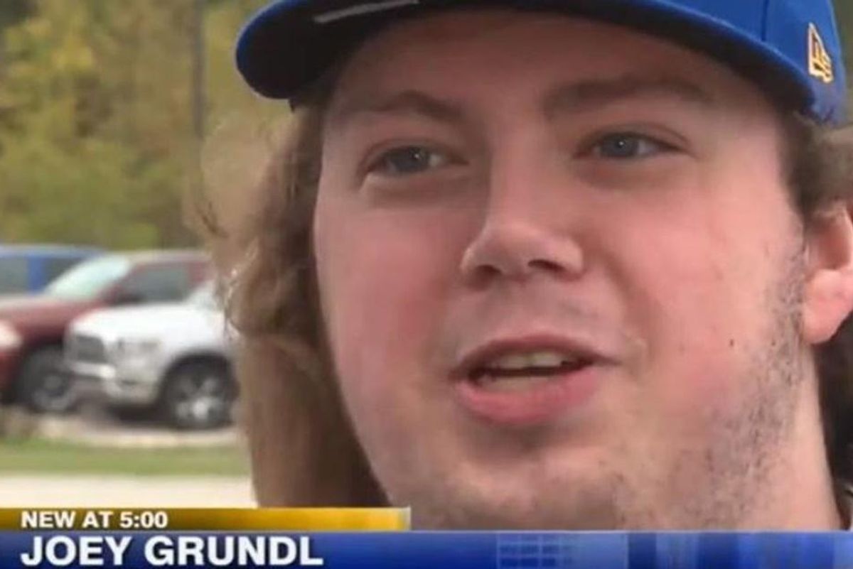 joey grundl, pizza guy saves life, milwaukee heroes