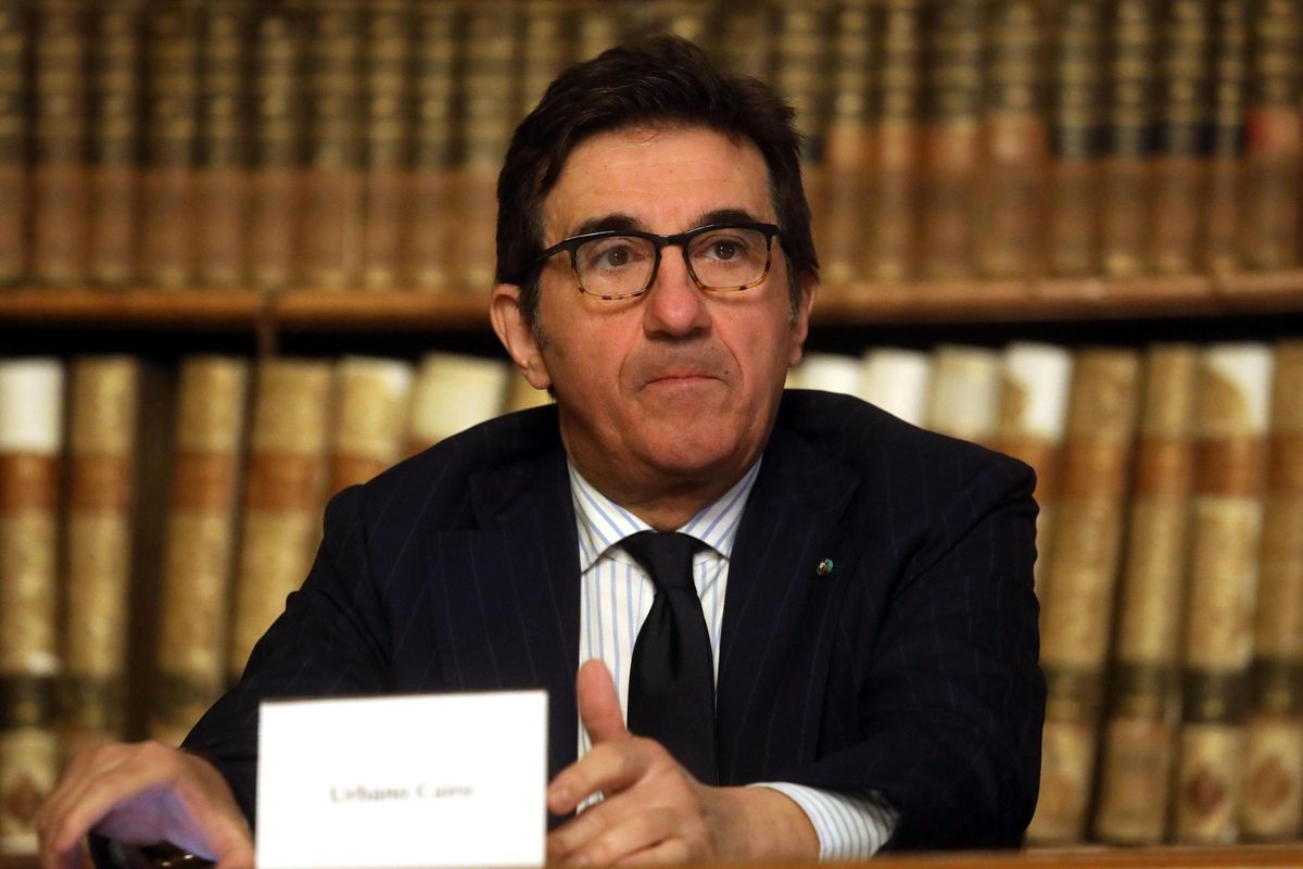 Il «Corriere» sfida gli americani. Zero paracadute contro Blackstone