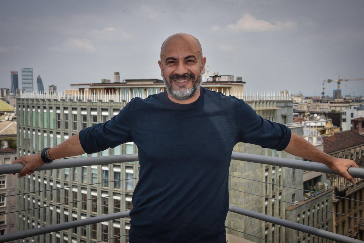 Gianluigi Paragone: «Faranno entrare i militari nelle redazioni dei giornali»