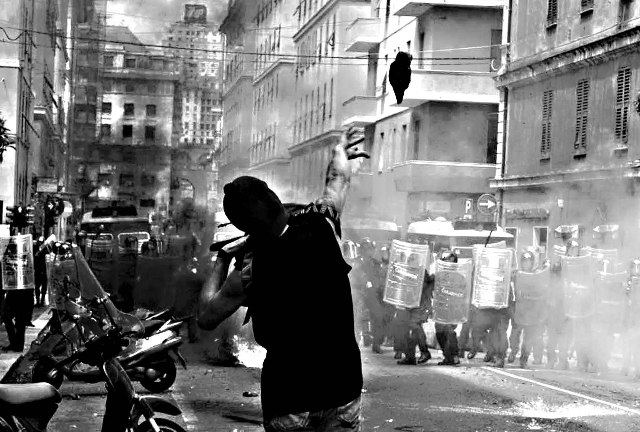 La morte di Giuliani pesa sulle coscienze di chi a Genova giocava alla guerra