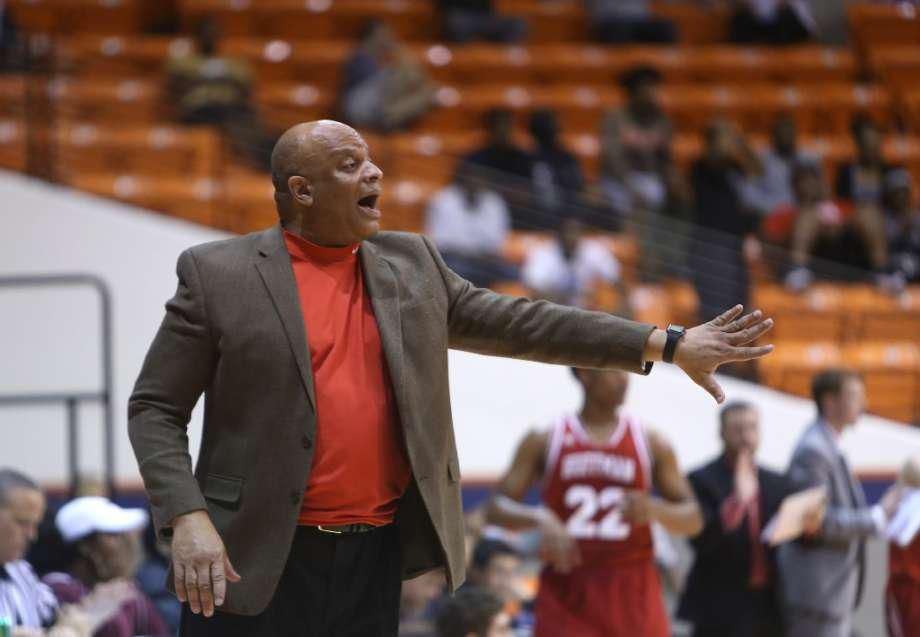 HISD Roundtable of Coaches gives insight into inner city sports past and present