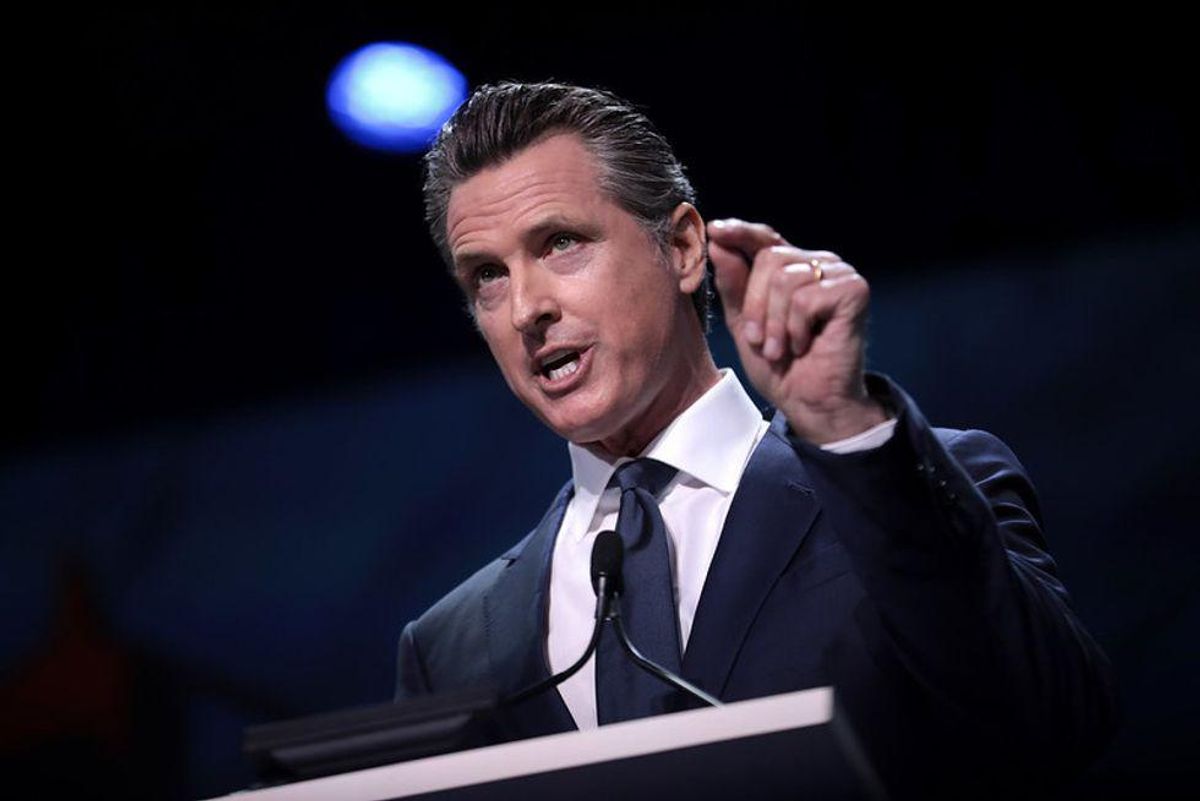 TALK TO YOUR FRIENDS CALIFORNIA, Gavin's In Poll Trouble!