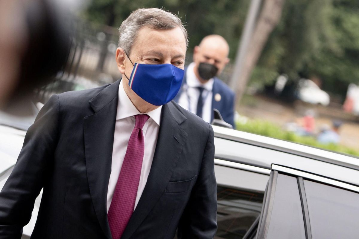 Draghi stacchi la spina al reddito grillino
