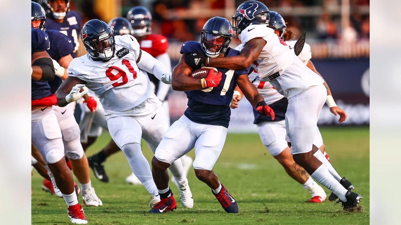 11 observations from Texans training camp Day 10 - Saturday under the lights