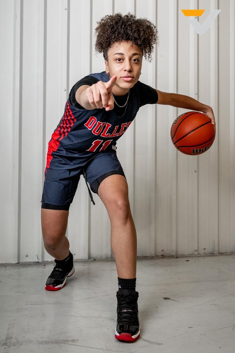Dulles star Threatt finds right fit with UT-Arlington