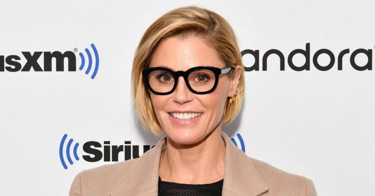 'Modern Family' Star Julie Bowen Helps Woman Who Smashed Face On Rock After Fainting During Hike
