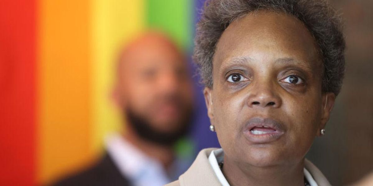 Chicago police officers send powerful message to Mayor Lori Lightfoot, who blamed guns after officer murdered