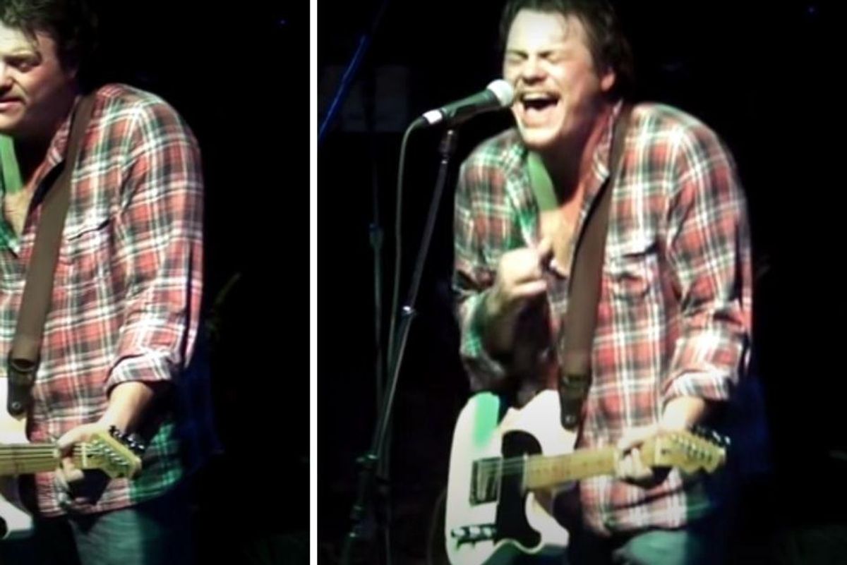 Best cover ever? Guy sings Whitney Houston's 'I Will Always Love You' to stunned crowd