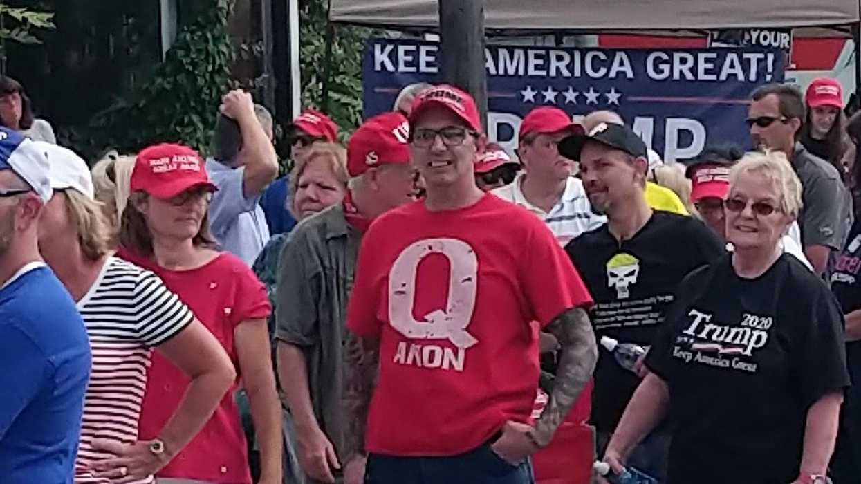 Man with QAnon t-shirt