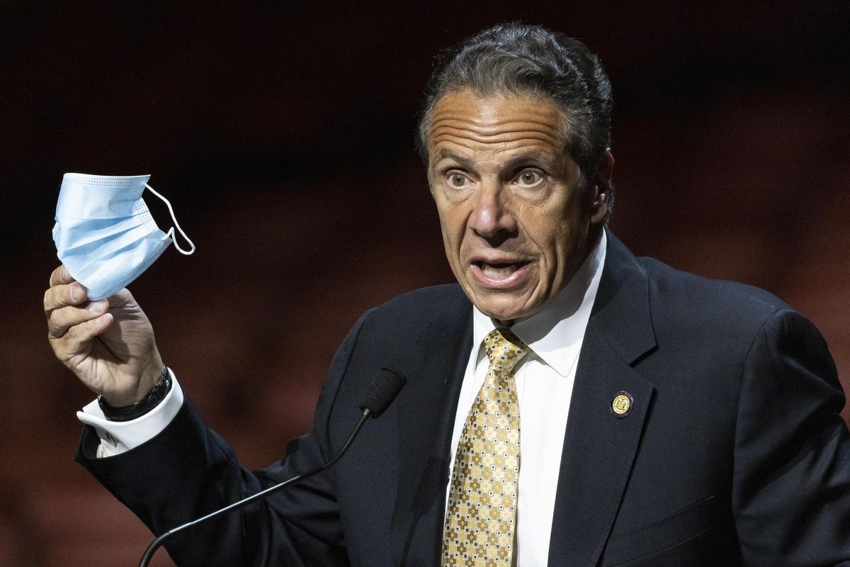 Cuomo nella bufera. Rischia l'impeachment