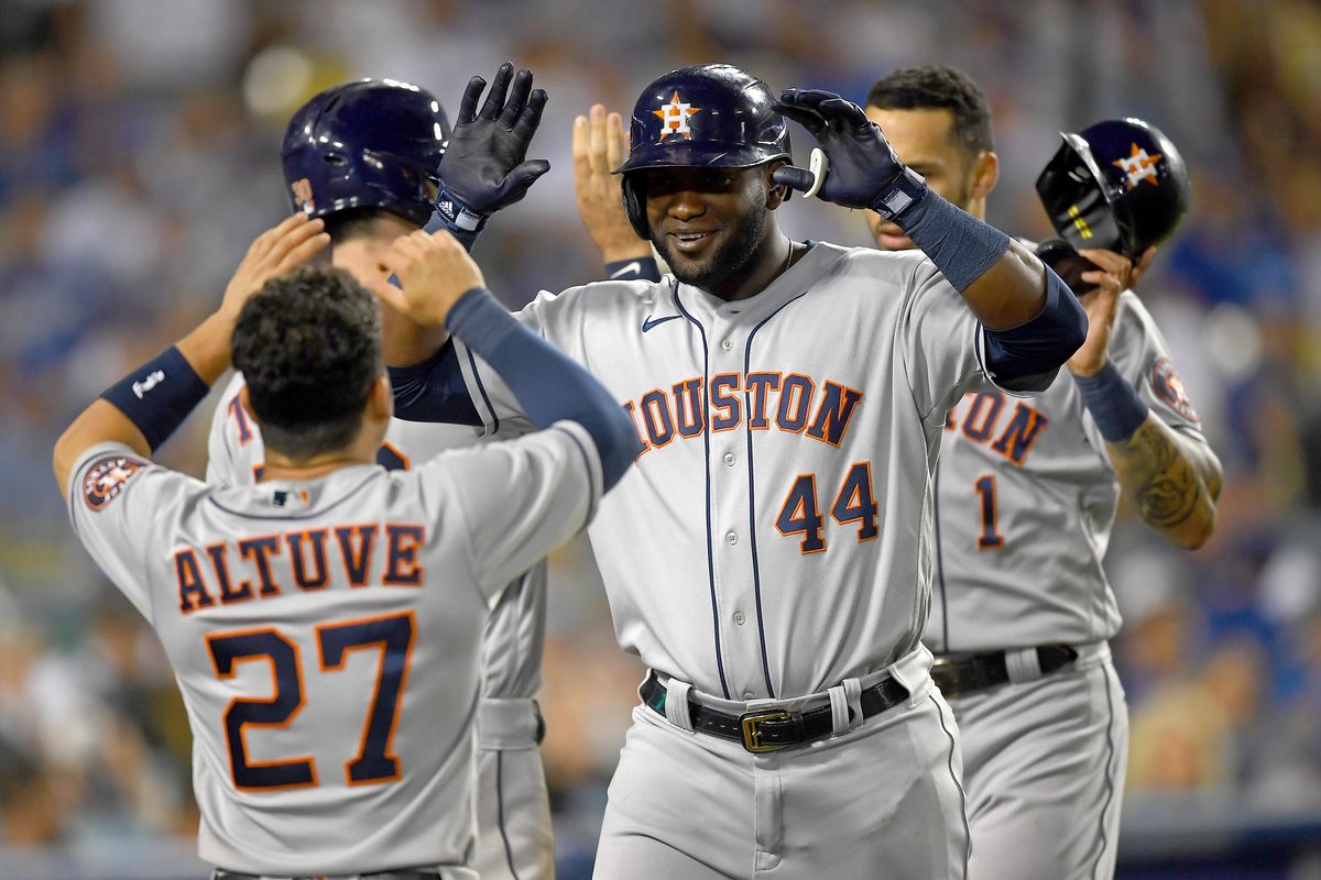 Astros' Jose Altuve and Yordan Alvarez