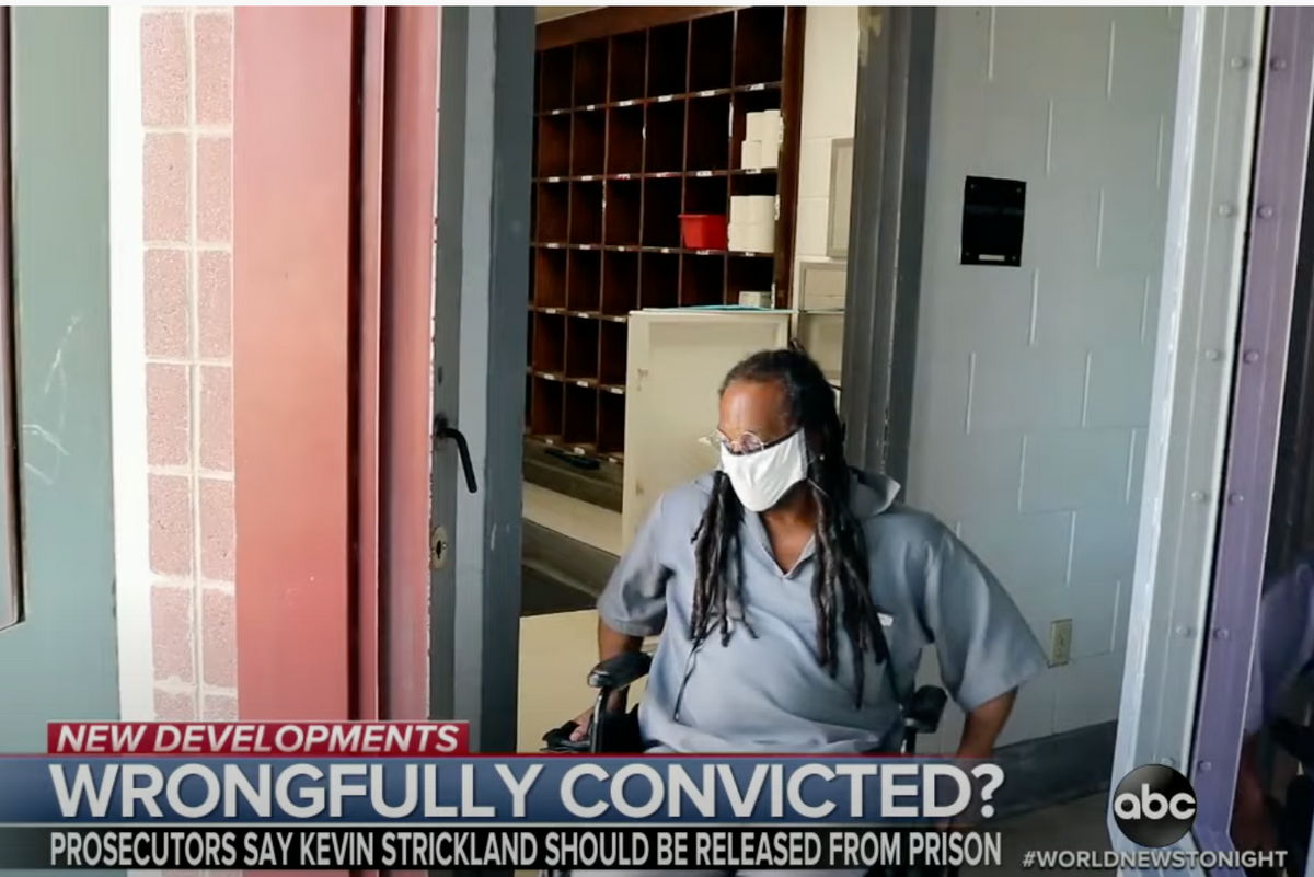 Missouri Gov Puts The ‘Just Us’ In Justice With Pardons For Gun-Slinging McCloskeys