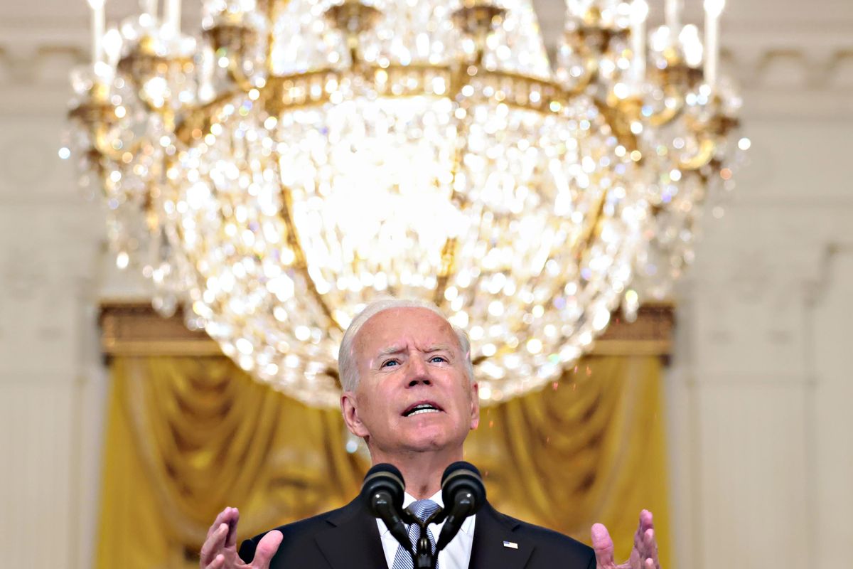 L’abiura di Biden lo smemorato: «Colpa di Obama e degli afgani»
