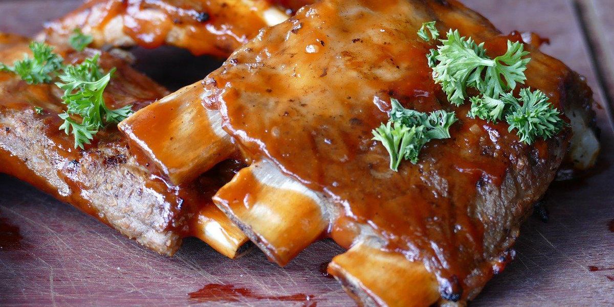 People Explain Which Foods Are Downright Impossible To Eat In A Civilized Manner
