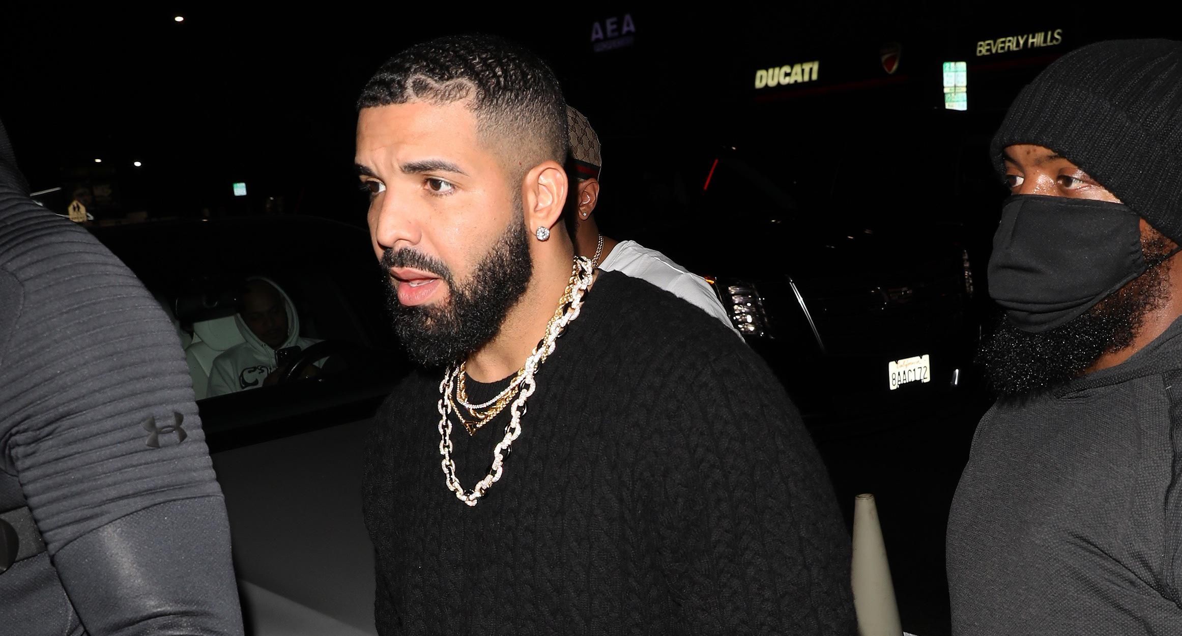 Drake Changed His Hairstyle And Now Followers Called Him 'The Weird Uncle'