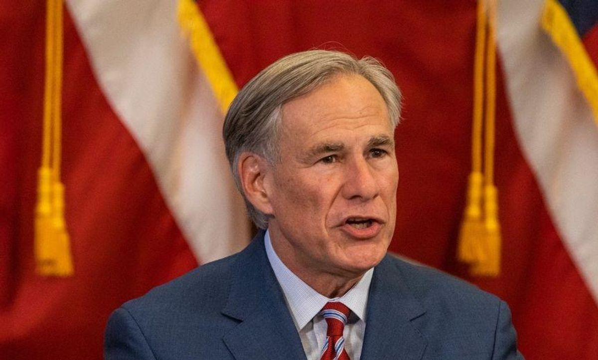 Texas School District Uses Dress Code to Get Around Governor's Mask Mandate Ban
