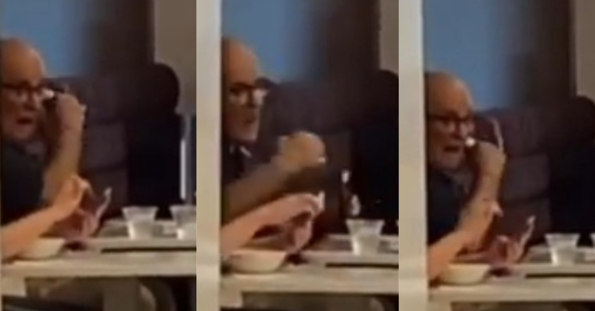 Video Of Rudy Giuliani Shaving While Eating In An Airport Lounge Grosses Out The Internet