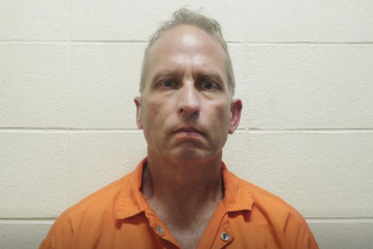 DEA Agent Gets In Actual Trouble For Being A Thieving Liar